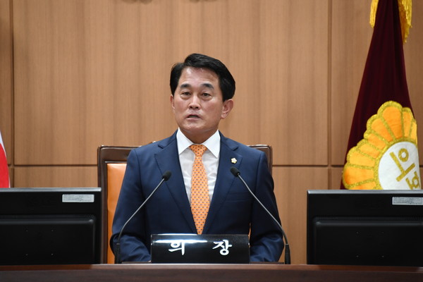 류명열 김해시의회 의장